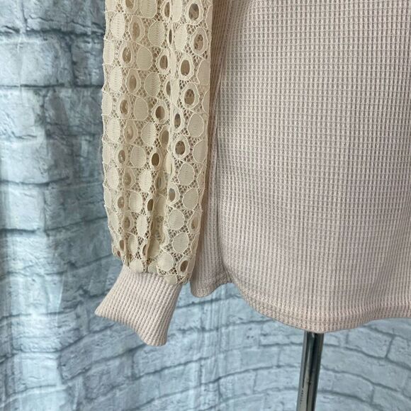 Miholl Women M mock neck waffle texture lace sleeve blouse w/zipper back closure - Picture 4 of 10